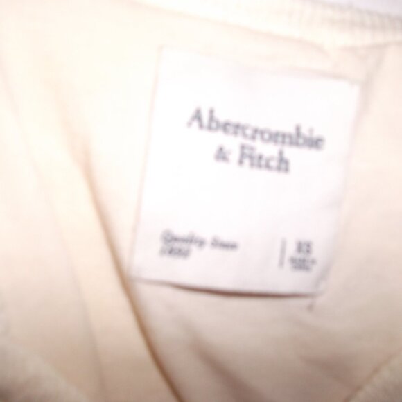 Abercrombie and Fitch White Crop - Picture 2 of 4